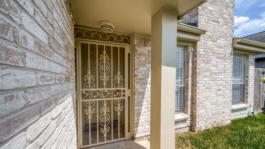 Houston 1-story, 3-bed 6227 Briar Glade Drive-idx