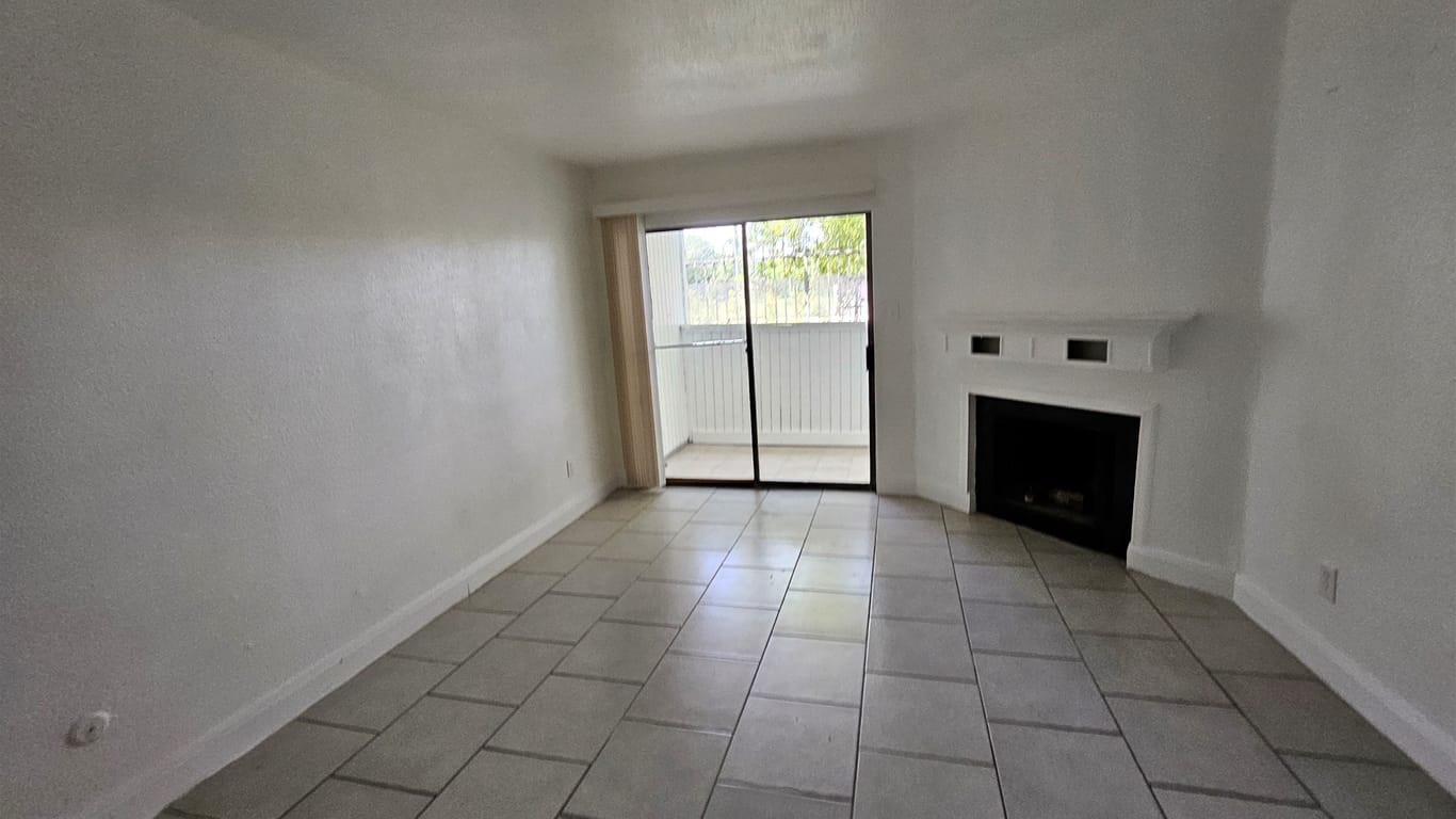Houston 1-story, 2-bed 8405 Wilcrest Drive 1703-idx