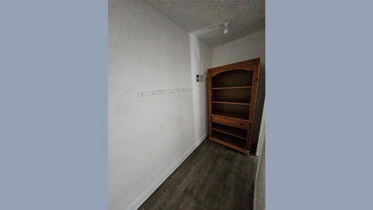 Houston 1-story, 2-bed 8405 Wilcrest Drive 1703-idx