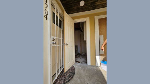 Houston 1-story, 2-bed 8405 Wilcrest Drive 1703-idx
