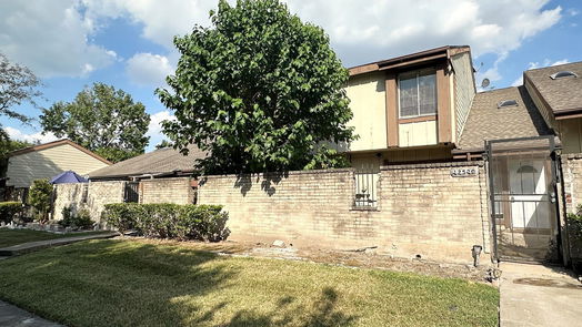 Houston 2-story, 3-bed 12520 Newbrook Drive-idx