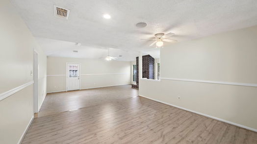 Houston 1-story, 3-bed 6110 Briar Terrace Drive-idx