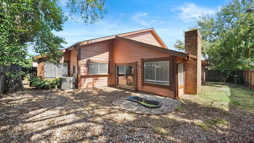 Houston 1-story, 5-bed 12811 Villawood Lane-idx