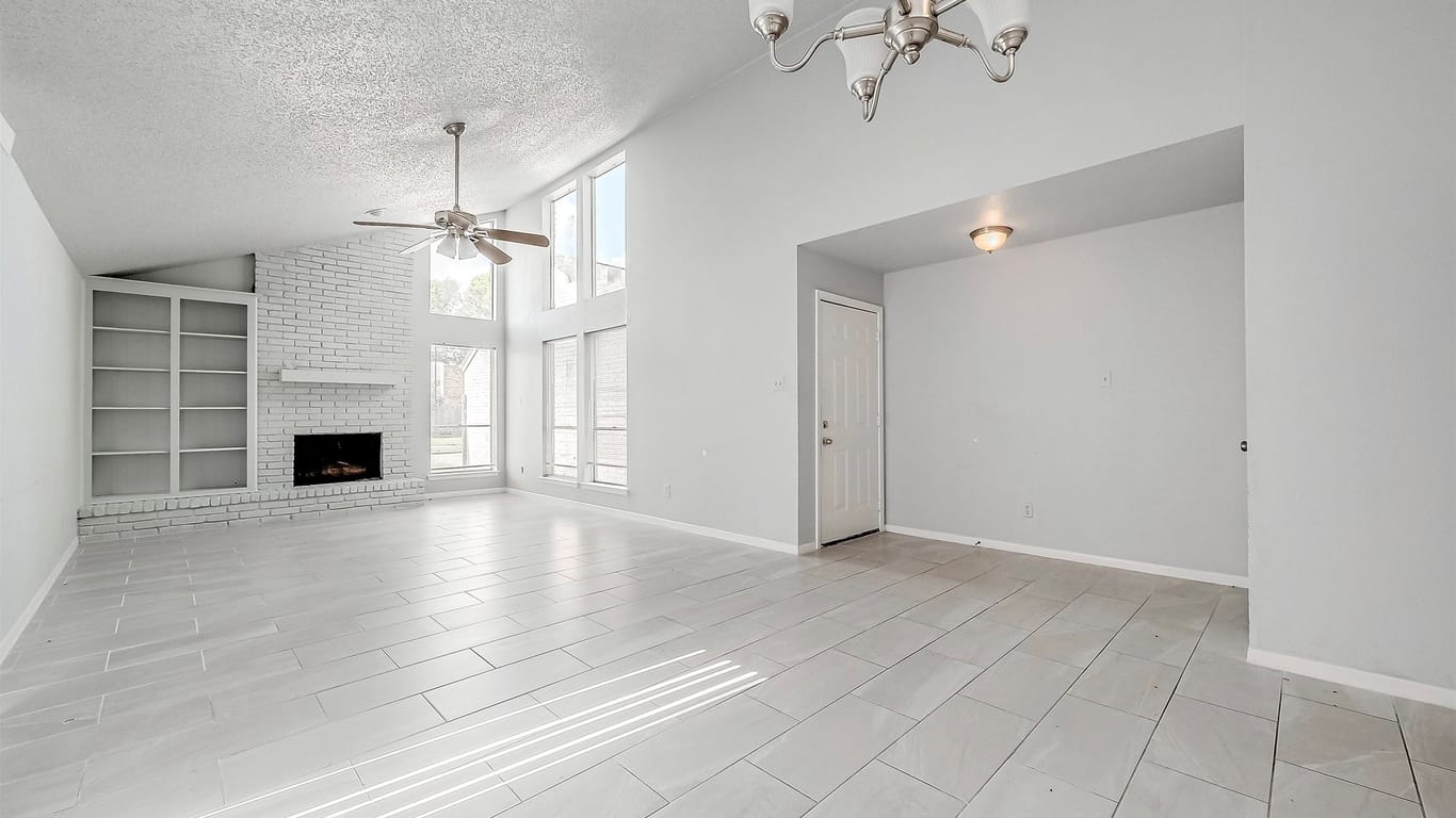 Houston 1-story, 3-bed 11526 Sands Point Drive-idx