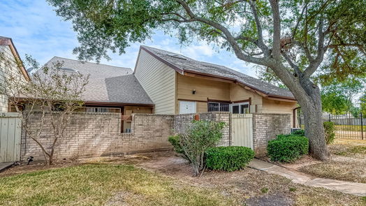 Houston 2-story, 3-bed 12507 Newbrook Drive-idx