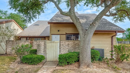 Houston 2-story, 3-bed 12507 Newbrook Drive-idx