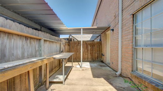 Houston 2-story, 2-bed 4124 Belle Park Drive-idx