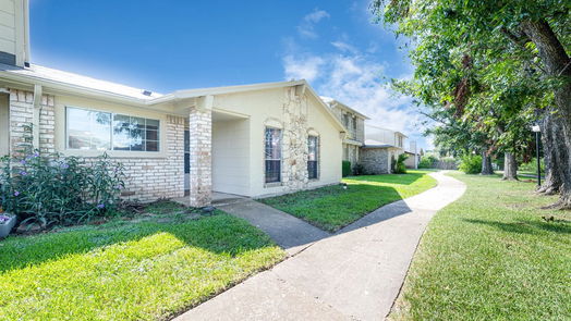 Houston null-story, 3-bed 6716 Westwick Drive-idx