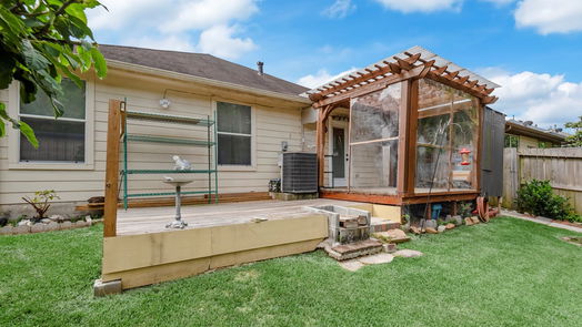 Houston 1-story, 3-bed 2639 Cypress Island Drive-idx