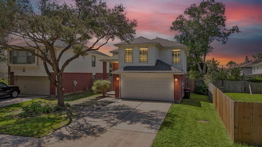 Houston 2-story, 3-bed 1010 Willow West Drive-idx