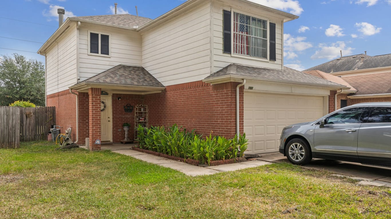 Houston 2-story, 3-bed 1011 Willow West Drive-idx