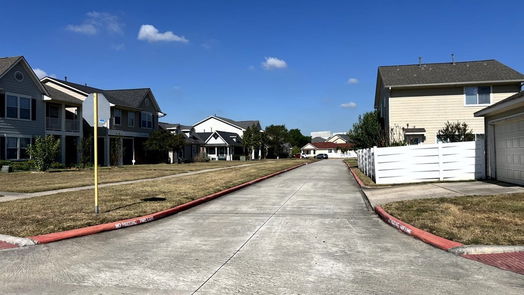 Houston 2-story, 3-bed 1007 Grassy View Drive-idx