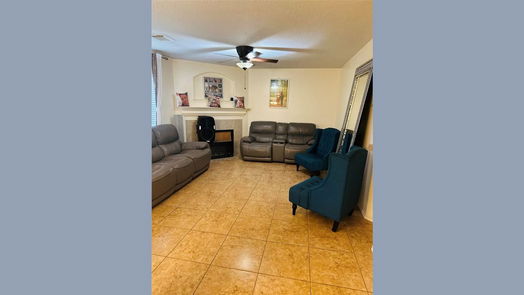 North Houston 1-story, 3-bed 311 North Valley Drive-idx