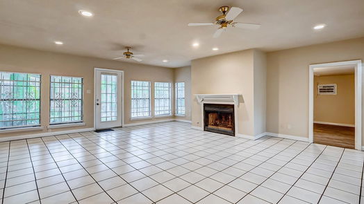 Houston 1-story, 4-bed 8302 Braeburn Valley Drive-idx