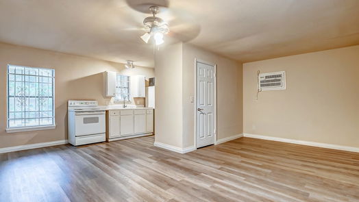 Houston 1-story, 4-bed 8302 Braeburn Valley Drive-idx