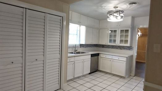 Houston 1-story, 4-bed 8302 Braeburn Valley Drive-idx