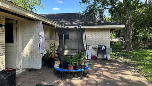 Houston 1-story, 3-bed 6521 Mobud Drive-idx