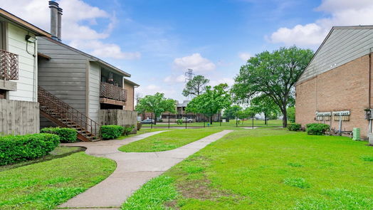 Houston 1-story, 1-bed 9090 S Braeswood Boulevard 75-idx