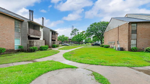 Houston 1-story, 1-bed 9090 S Braeswood Boulevard 75-idx