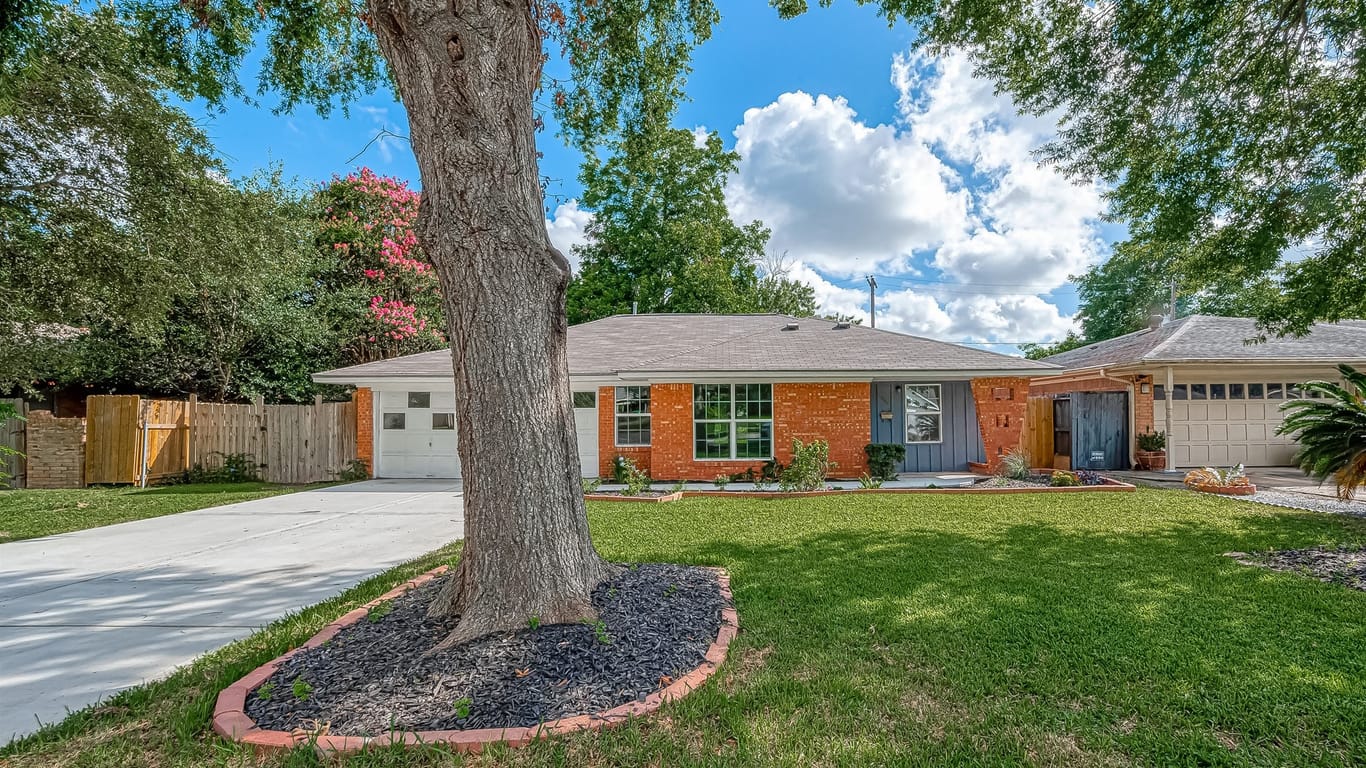 Houston 1-story, 3-bed 8930 SANGAMON Lane-idx