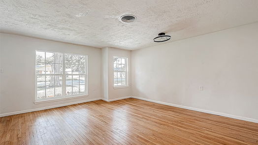 Houston 1-story, 3-bed 8930 SANGAMON Lane-idx