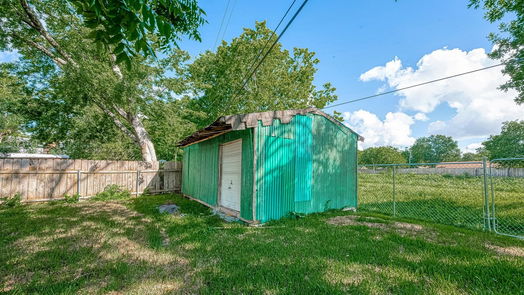 Houston 1-story, 3-bed 8930 SANGAMON Lane-idx