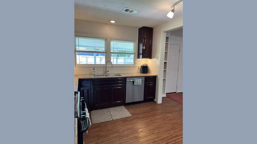 Houston 1-story, 3-bed 5815 Darnell Street-idx