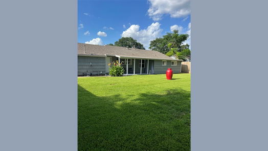 Houston 1-story, 3-bed 5815 Darnell Street-idx