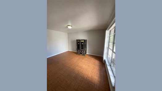 Houston 2-story, 2-bed 9090 S Braeswood Boulevard 5-idx