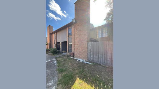 Houston 2-story, 2-bed 9090 S Braeswood Boulevard 5-idx