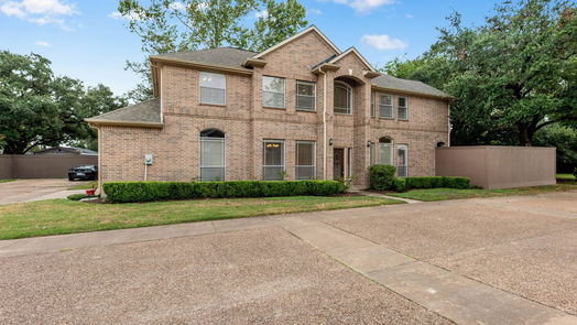 Houston 2-story, 3-bed 7615 Brae Acres Court-idx