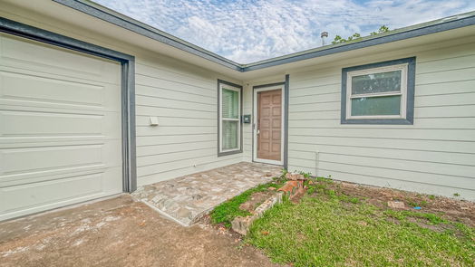 Houston 1-story, 3-bed 6119 Indigo Street-idx