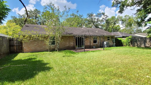 Houston 1-story, 3-bed 9011 Bintliff Drive-idx