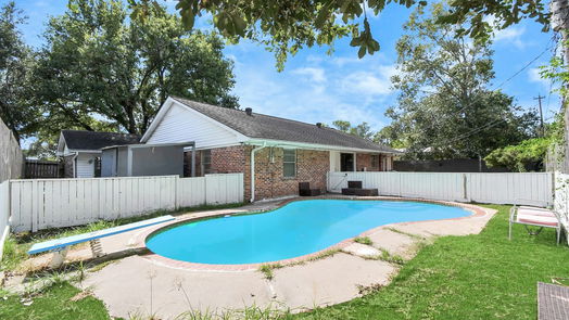 Houston 1-story, 4-bed 6834 Beechnut Street-idx