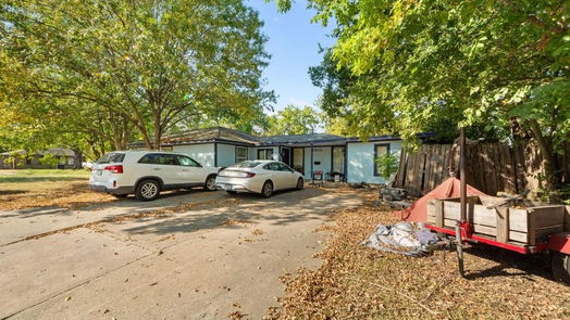 Houston 1-story, 3-bed 5910 Beechnut Street-idx