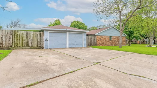 Houston null-story, 3-bed 8503 Braes River Drive-idx