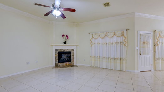 Houston 2-story, 3-bed 8409 Swiftwater Lane-idx