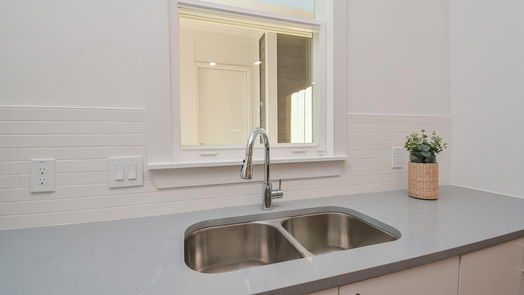 Houston 2-story, 3-bed 9617 Habitat Street-idx