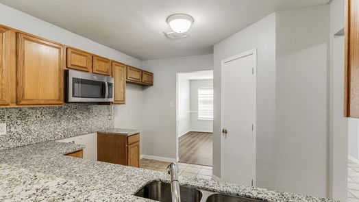 Houston 1-story, 3-bed 10926 Malden Drive-idx