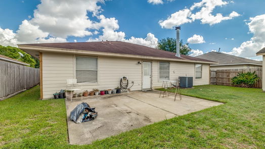 Houston 1-story, 3-bed 10926 Malden Drive-idx