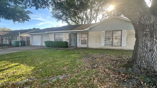 Houston 1-story, 3-bed 10211 Quiet Valley Lane-idx