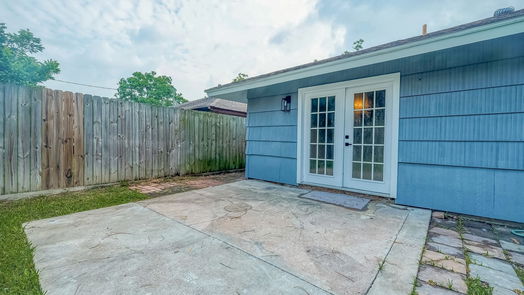 Houston 1-story, 3-bed 9918 Caffrey Street-idx