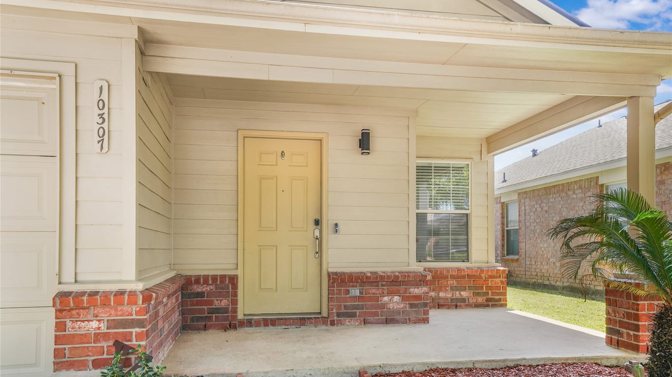 Houston 2-story, 3-bed 10307 Collin Park-idx