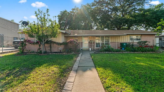 Houston 1-story, 4-bed 8714 Dexter Street-idx