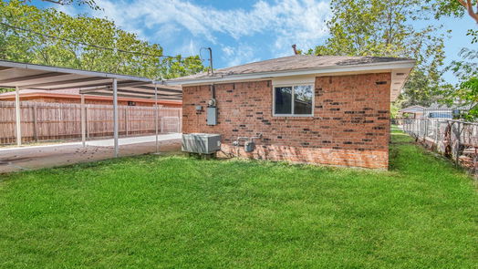 Houston 1-story, 3-bed 8806 Barton Street-idx