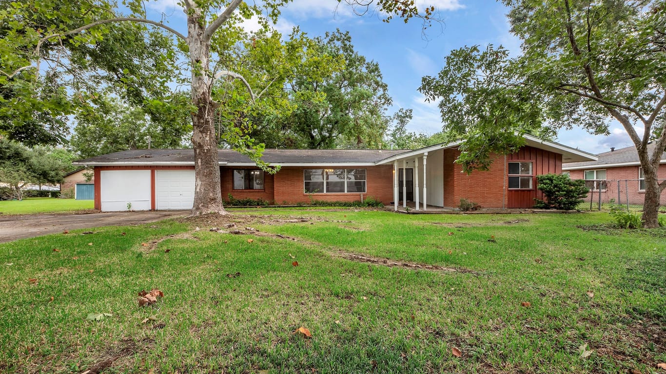 Houston 1-story, 4-bed 8303 Jet Pilot Street-idx