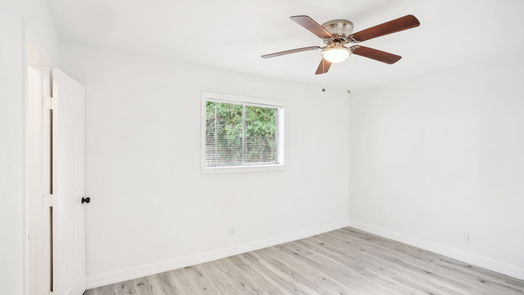 Houston 1-story, 3-bed 9135 Barton Street-idx