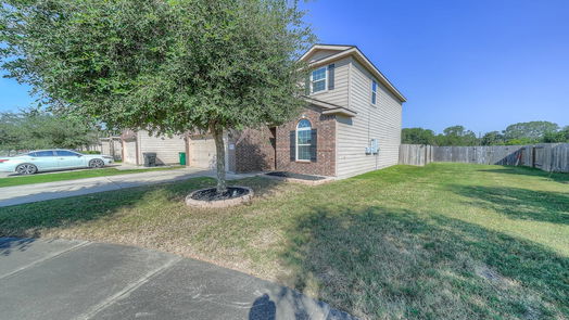 Houston 2-story, 5-bed 8231 Hall Lake Drive-idx