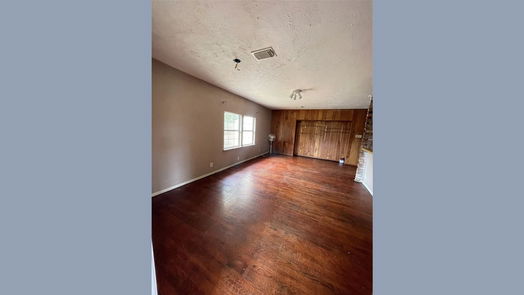 Houston 1-story, 3-bed 10110 Elmhurst Street-idx