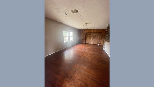 Houston 1-story, 3-bed 10110 Elmhurst Street-idx